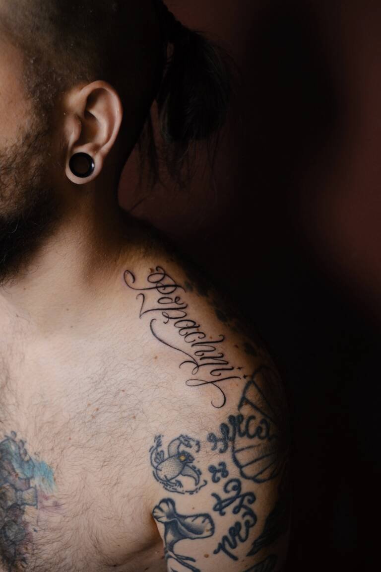 kleoistyping katowice tatuaż kaligraficzny tatuaż literki cyferki pisany tattoo